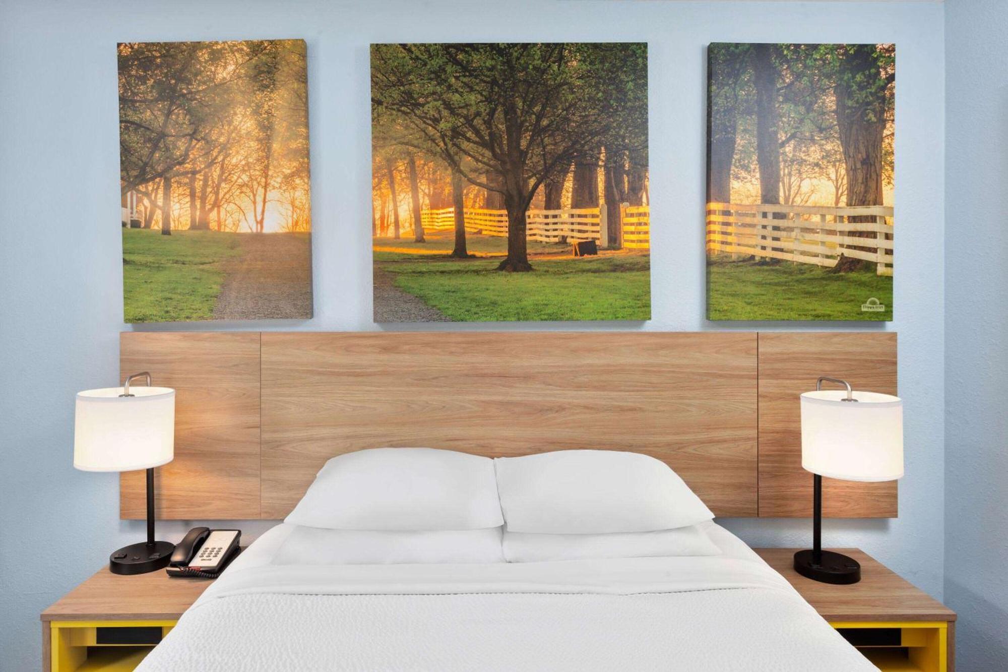 Days Inn & Suites By Wyndham Siler City Ngoại thất bức ảnh