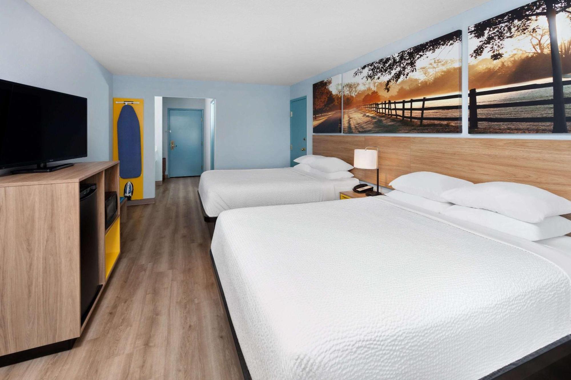 Days Inn & Suites By Wyndham Siler City Ngoại thất bức ảnh