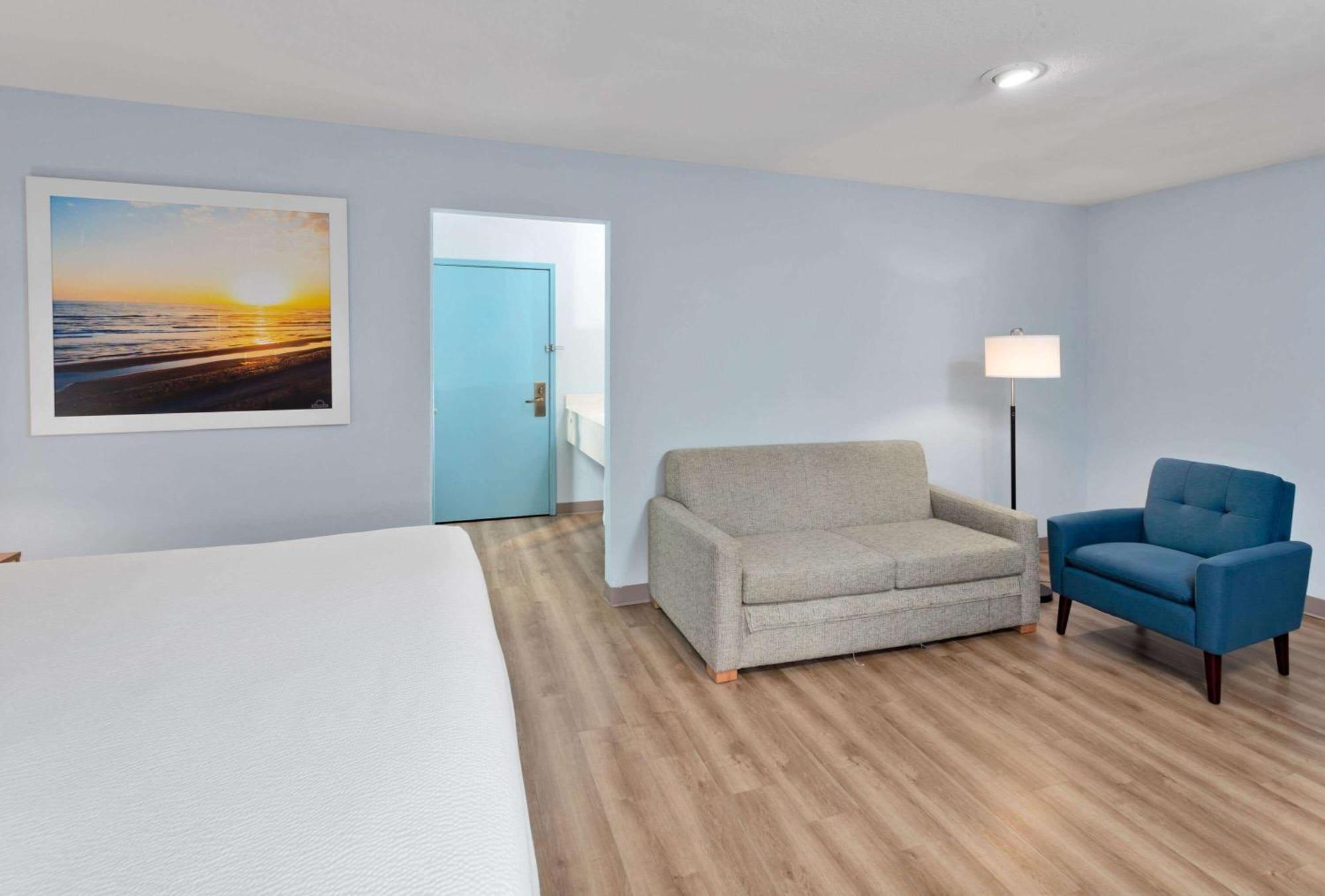 Days Inn & Suites By Wyndham Siler City Ngoại thất bức ảnh